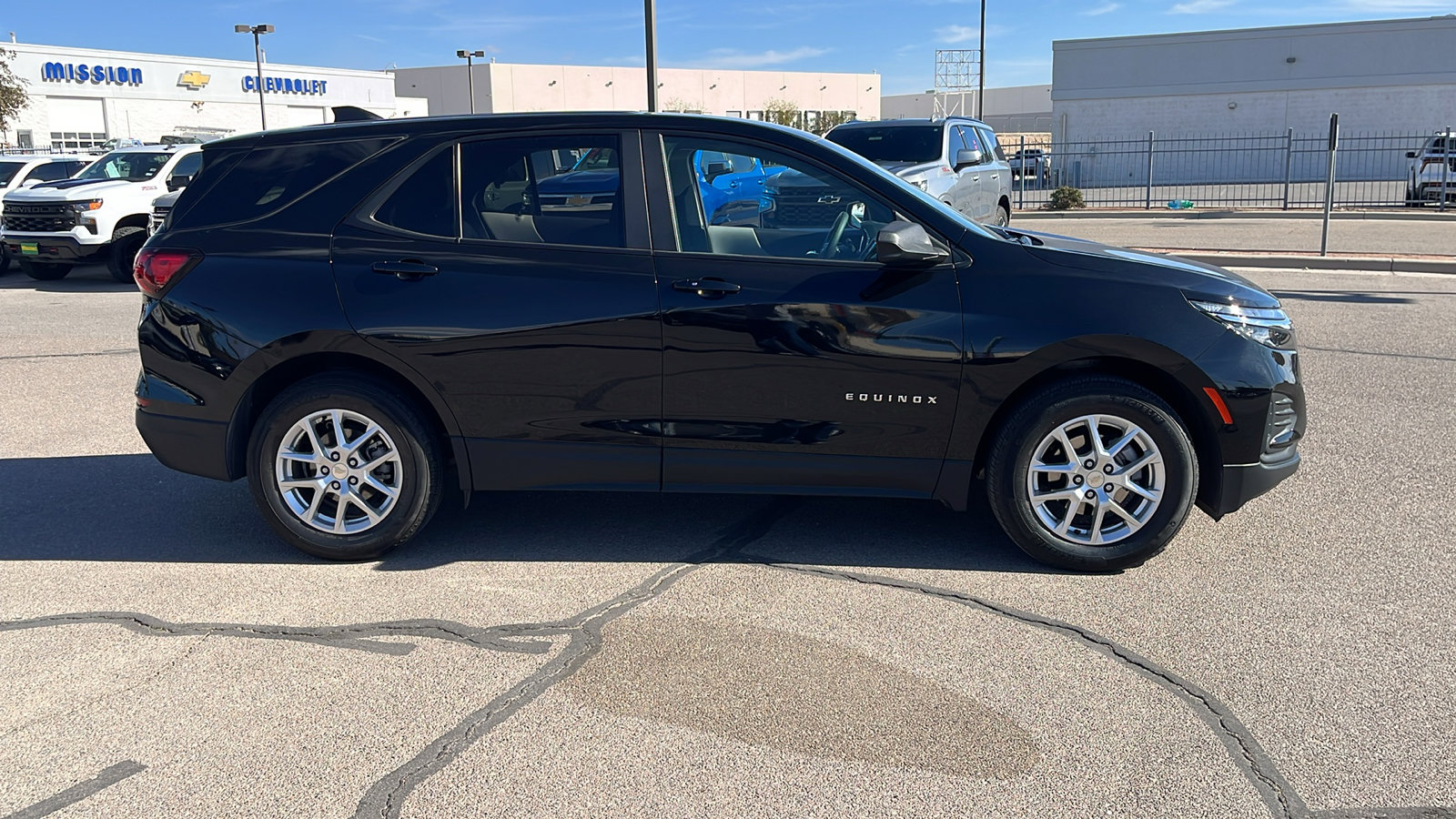 Certified 2024 Chevrolet Equinox LS w/ LS Convenience Package image 9