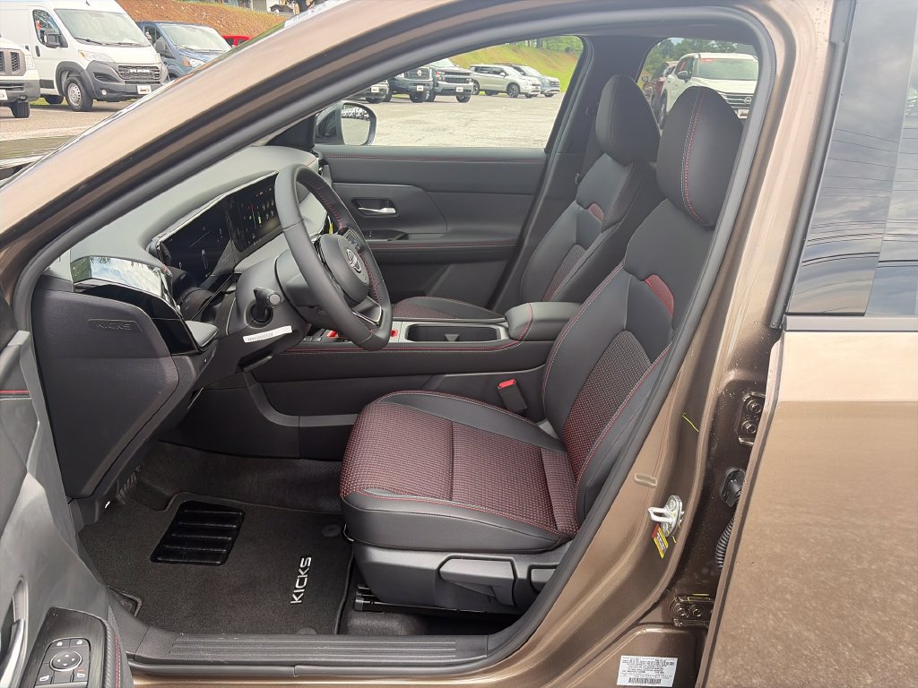 New 2026 Nissan Kicks SR w/ Cold Weather Package AWD/4WD image 10