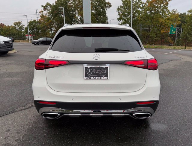 New 2027 Mercedes-Benz GLC 300 4MATIC image 6