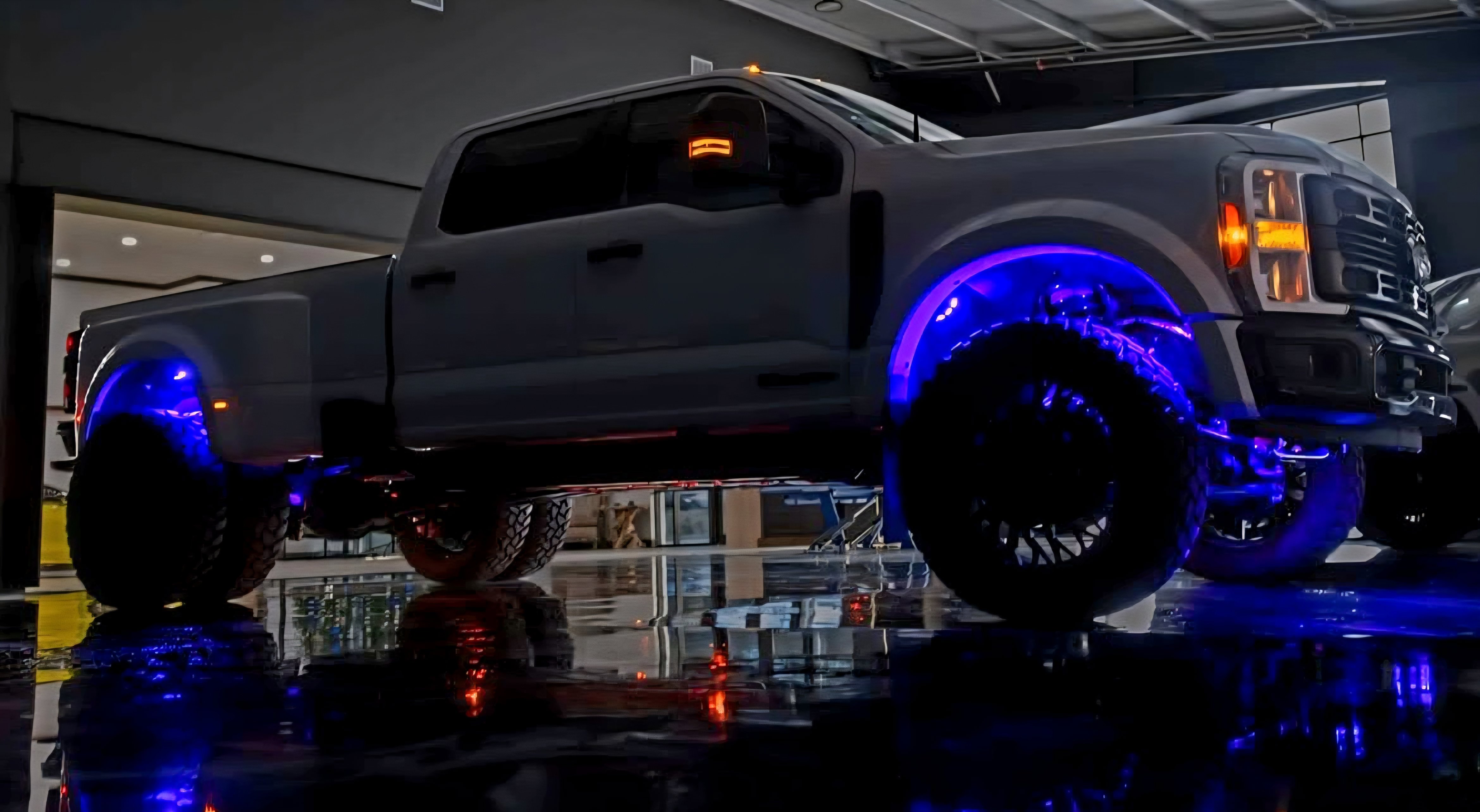 New 2025 Ford F450 XLT w/ 360-Degree Camera Package image 2