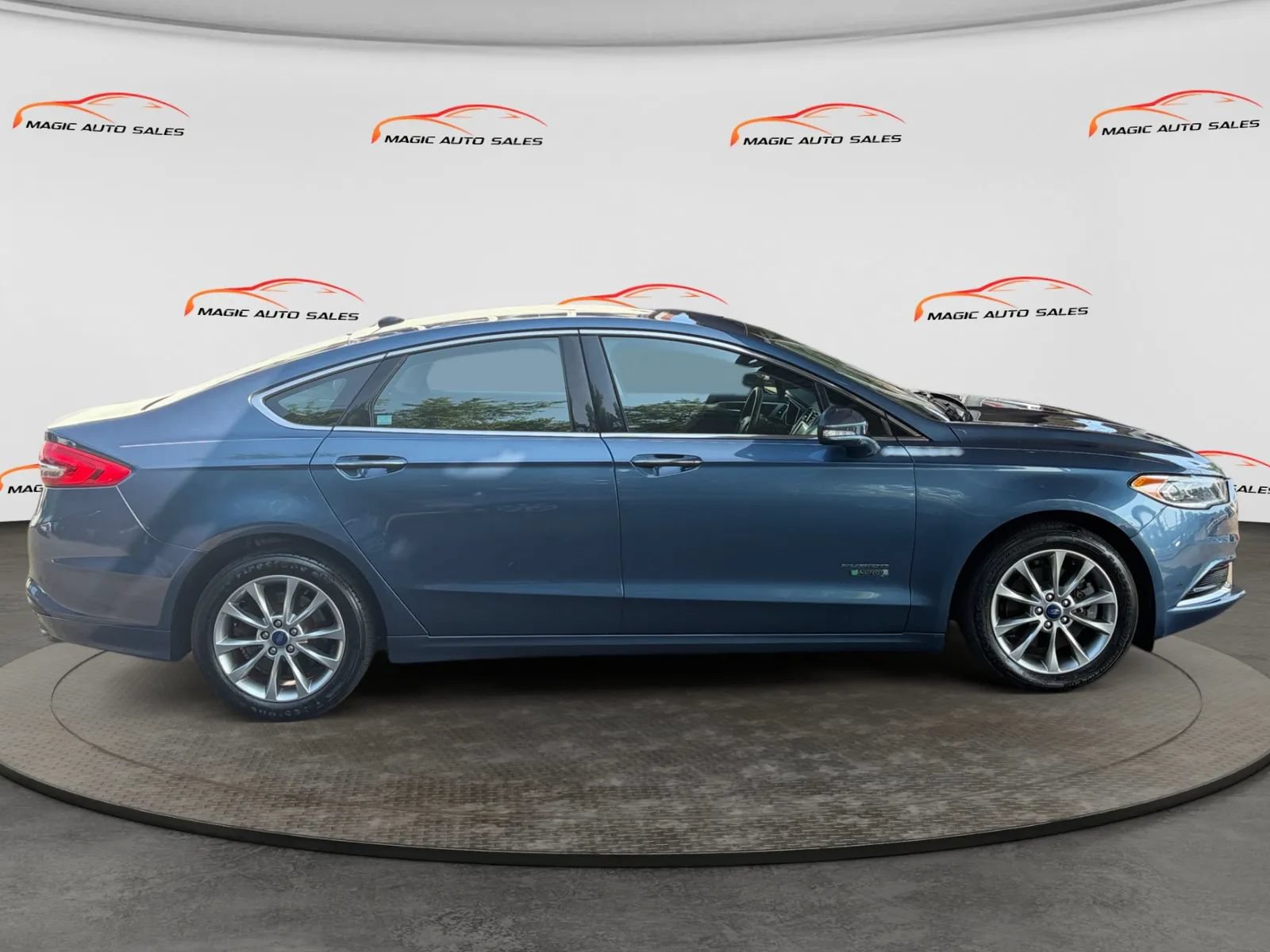 Used 2018 Ford Fusion Energi SE FWD image 6