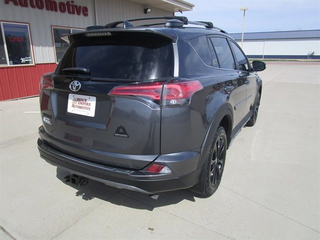Used 2018 Toyota RAV4 Adventure AWD/4WD image 9