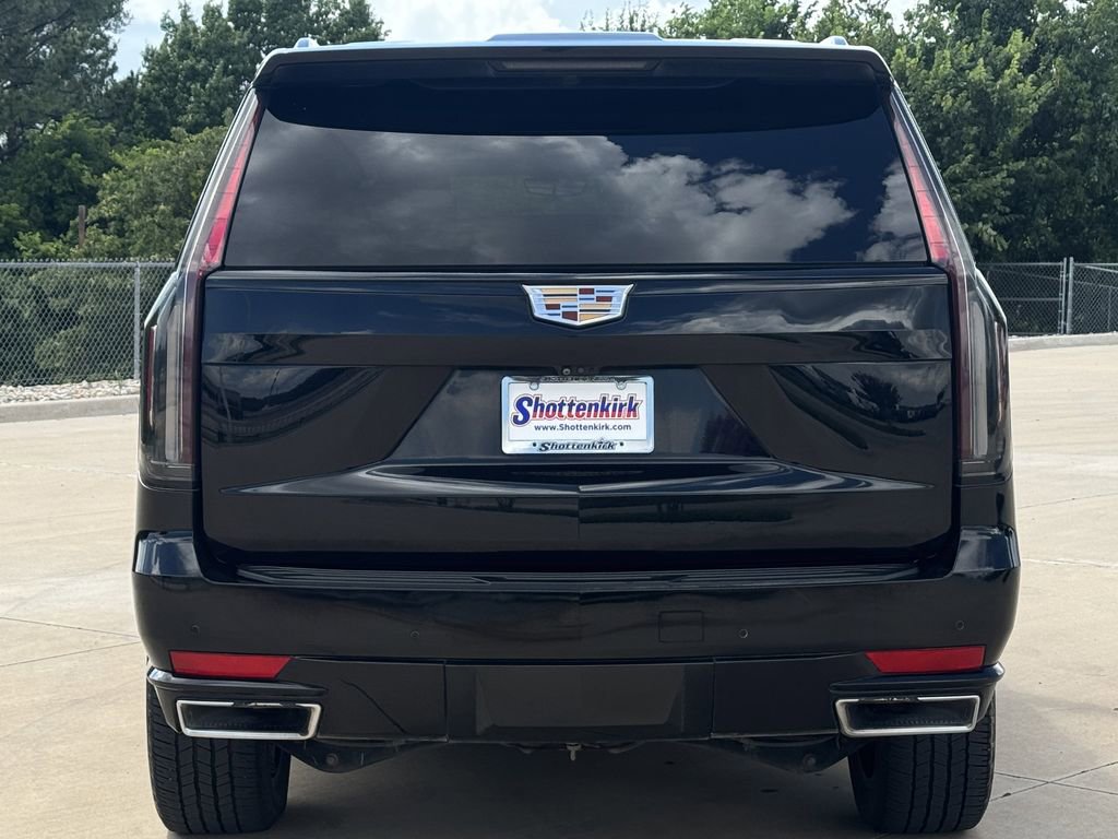 Used 2021 Cadillac Escalade Premium Luxury w/ Performance Package RWD image 5