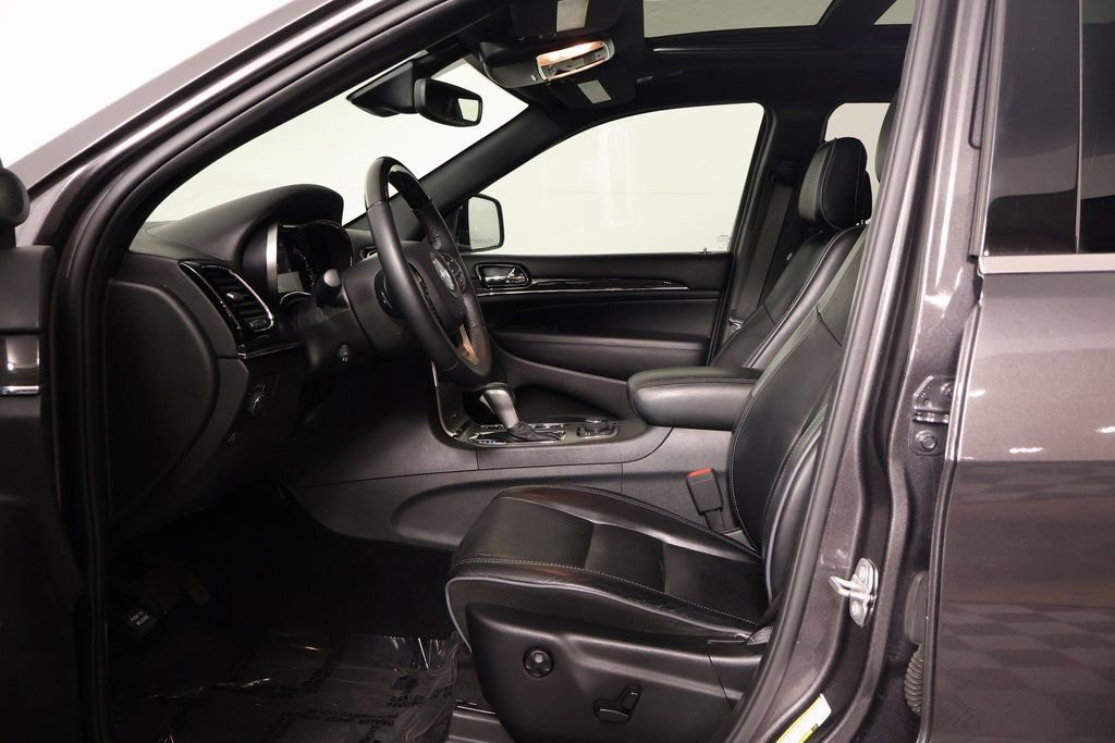 Used 2019 Jeep Grand Cherokee Overland image 10