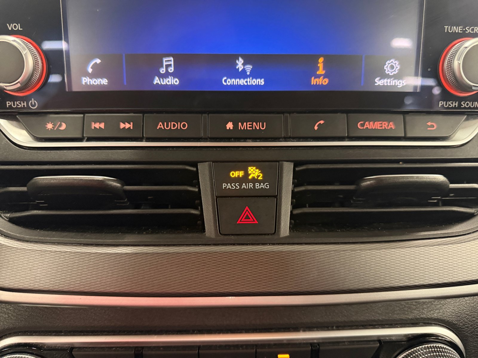 Used 2024 Nissan Altima 2.5 SR FWD image 30