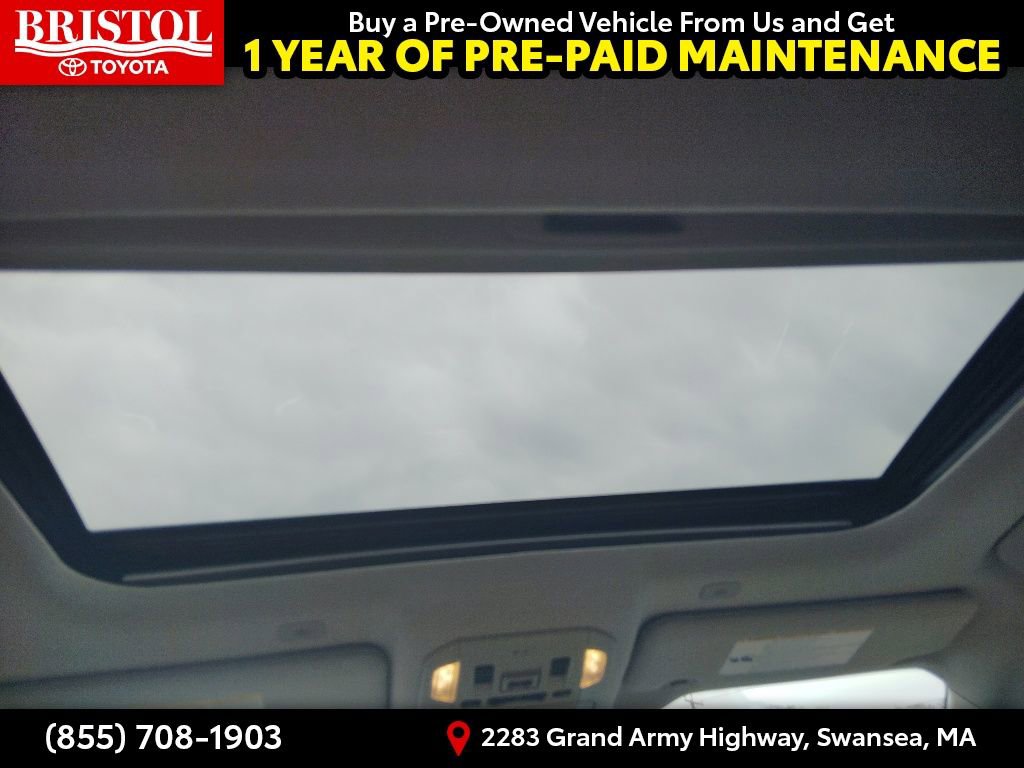 Used 2023 Toyota Highlander XLE AWD/4WD image 19