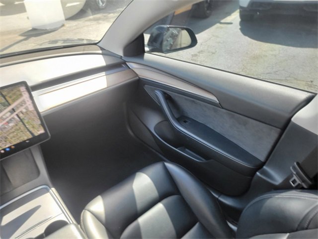 Used 2021 Tesla Model 3 Performance image 11