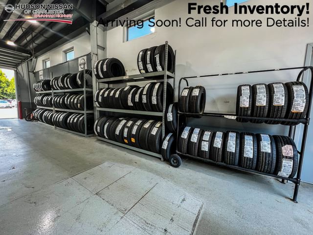 Used 2024 Jeep Wagoneer Series II w/ Flexible Seating Group image 21