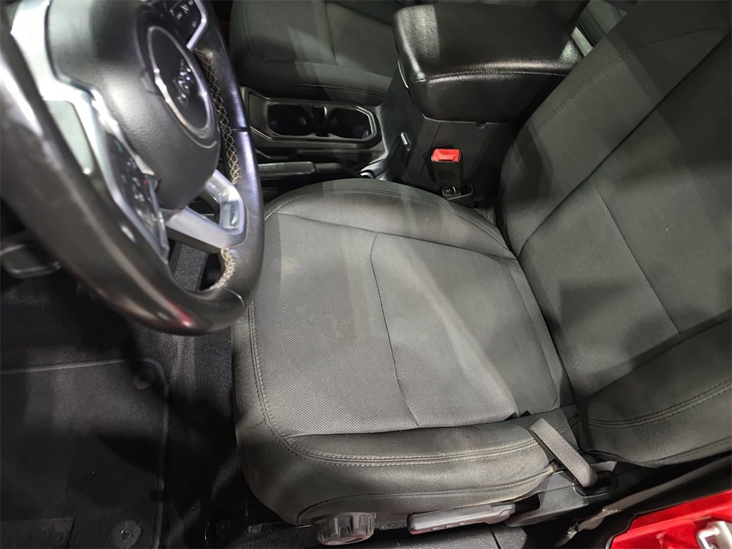 Used 2020 Jeep Gladiator Overland w/ Trailer Tow Package image 16