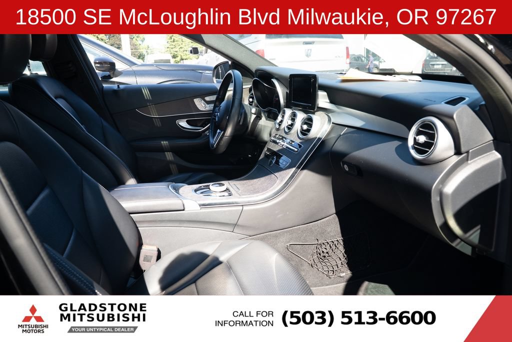 Used 2019 Mercedes-Benz C 300 Sedan image 26
