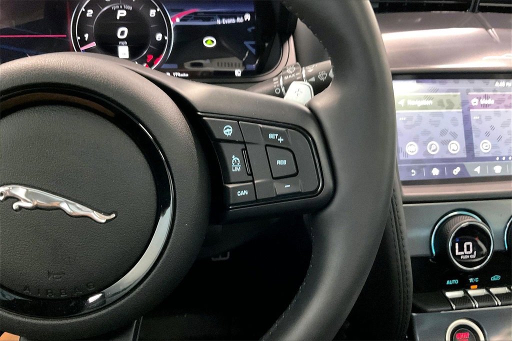Used 2024 Jaguar F-TYPE Coupe AWD image 22