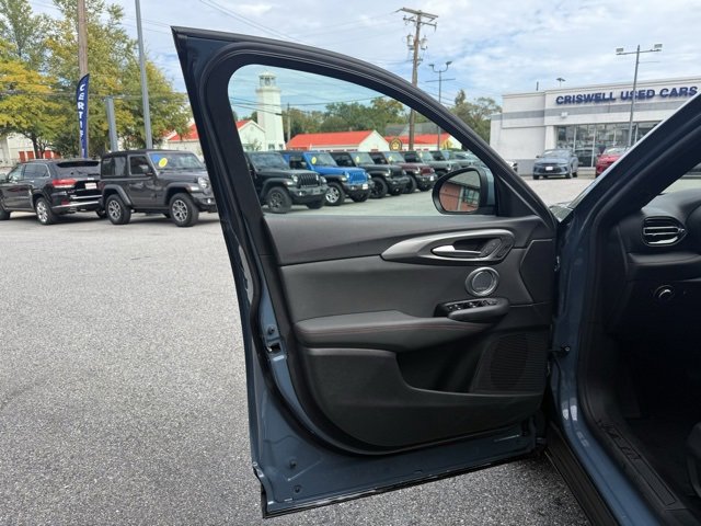 Used 2024 Dodge Hornet R/T Plus w/ Tech Pack Plus w/o Parking image 9