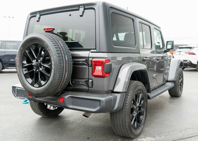 Used 2023 Jeep Wrangler Unlimited Sahara w/ Cold Weather Group AWD/4WD image 6