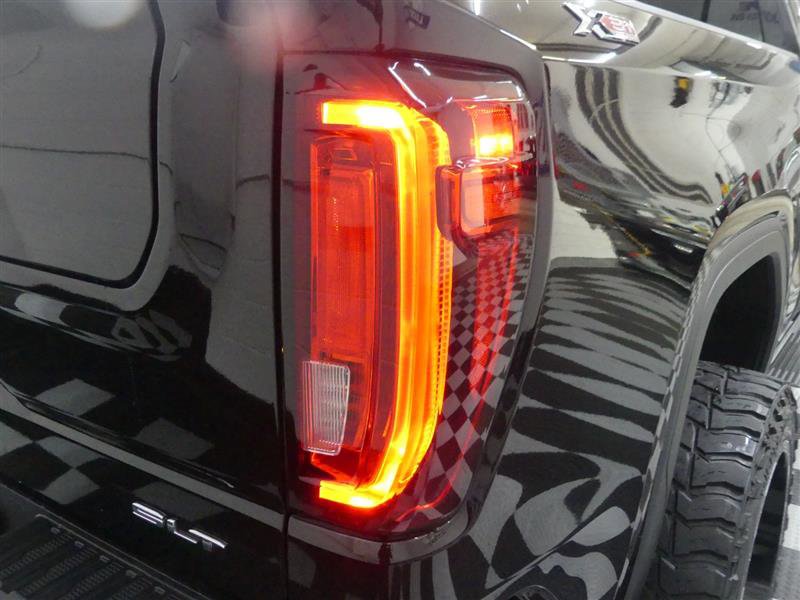 Used 2019 GMC Sierra 1500 SLT w/ SLT Premium Plus Package AWD/4WD image 12