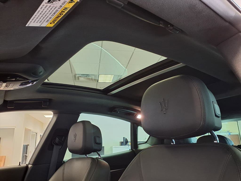 Used 2023 Maserati Levante Modena image 23