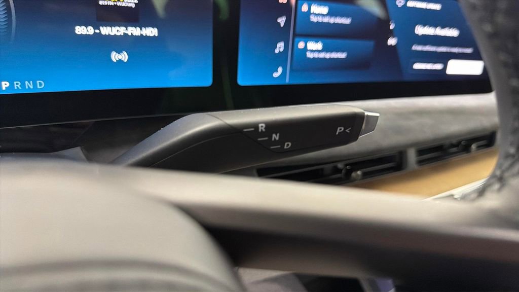 Used 2023 Lucid Air Grand Touring image 28