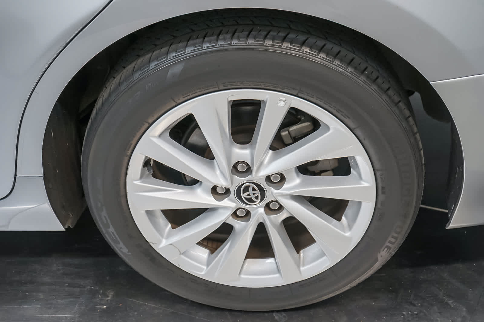 Used 2024 Toyota Camry LE FWD image 13