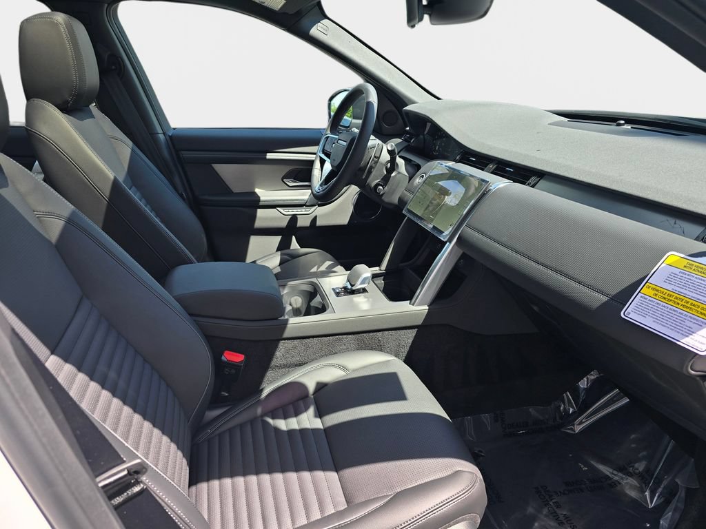 New 2026 Land Rover Discovery Sport Landmark AWD/4WD image 10