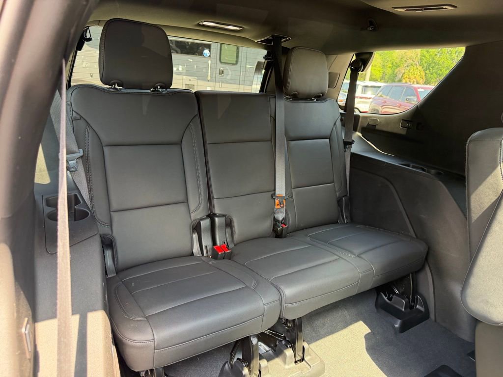 Used 2024 Chevrolet Tahoe Z71 w/ Luxury Package image 38