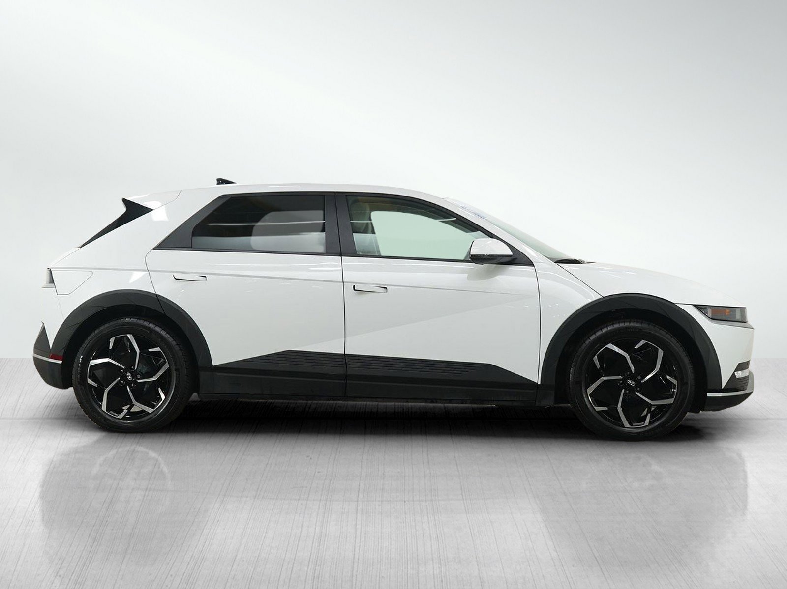 Used 2023 Hyundai Ioniq 5 SEL w/ Cargo Package image 6