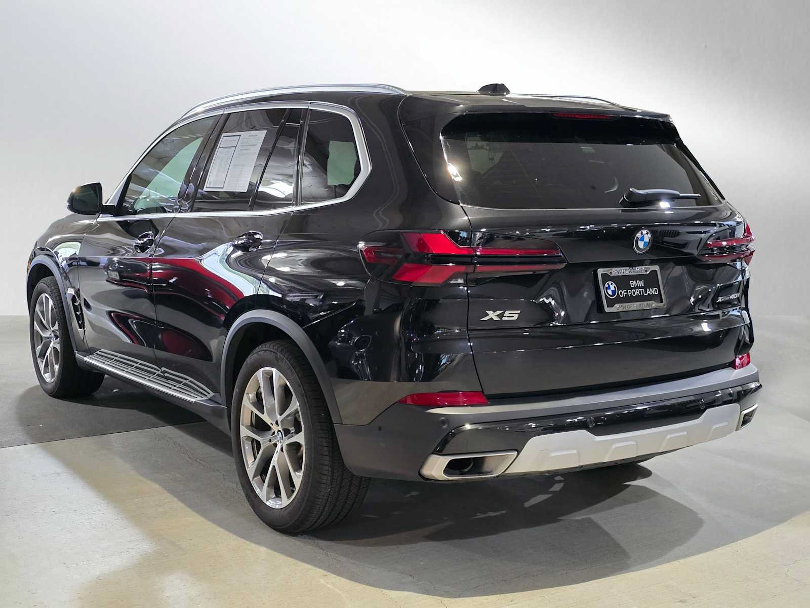 Used 2026 BMW X5 xDrive40i w/ Climate Comfort Package AWD/4WD image 5