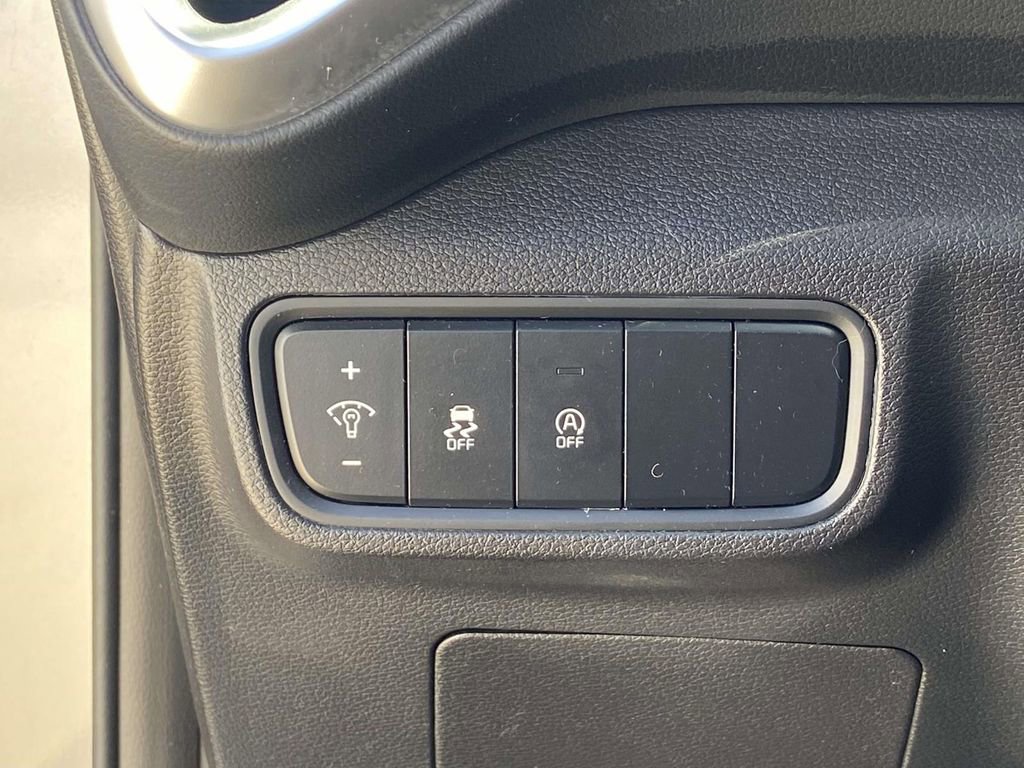 Used 2023 Kia Soul LX w/ Option Group 015 image 28