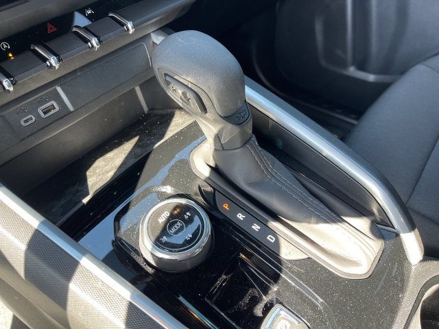 Used 2026 Chevrolet Colorado Trail Boss AWD/4WD image 20