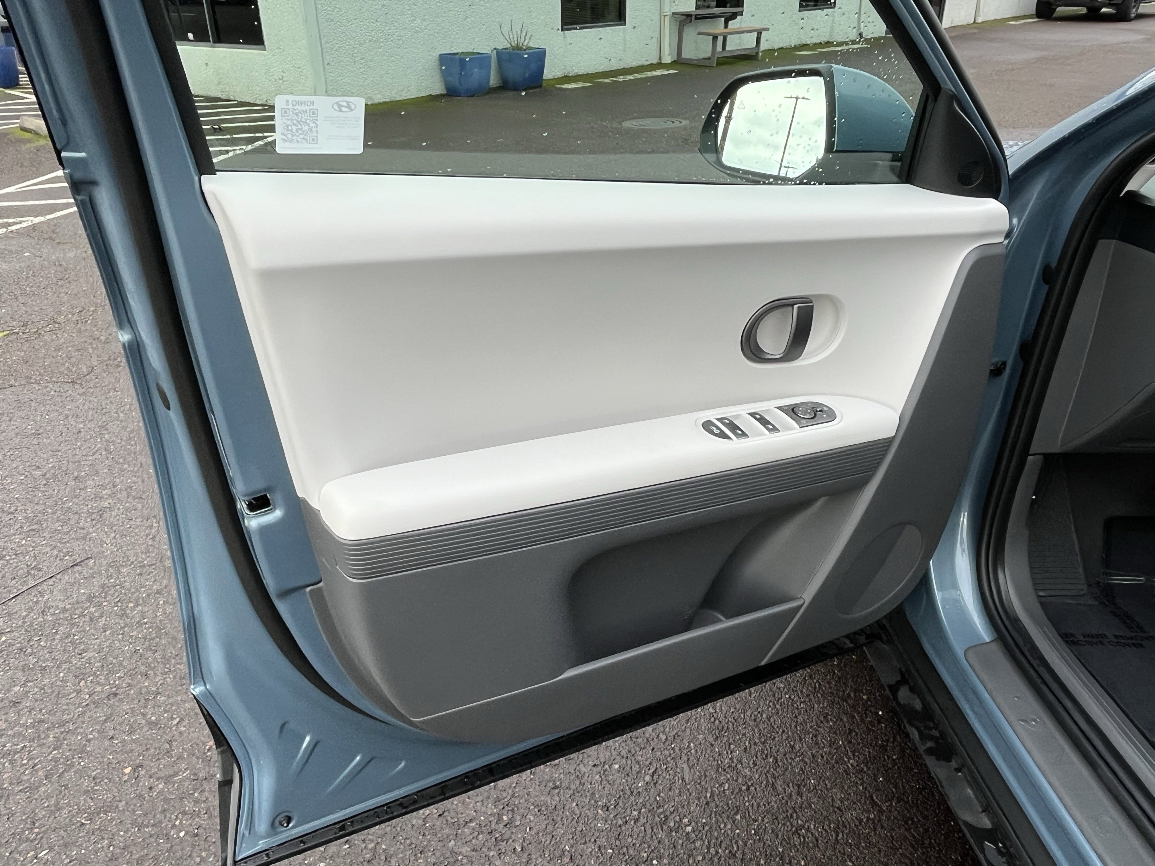 Used 2025 Hyundai Ioniq 5 SEL image 16