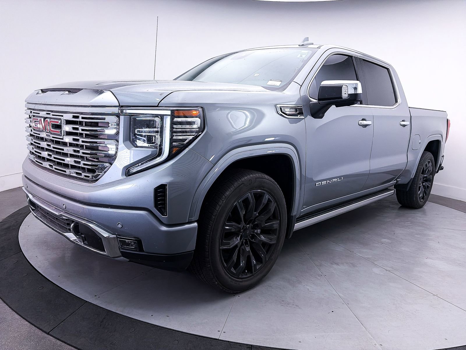 Used 2024 GMC Sierra 1500 Denali w/ Denali Reserve Package AWD/4WD image 14