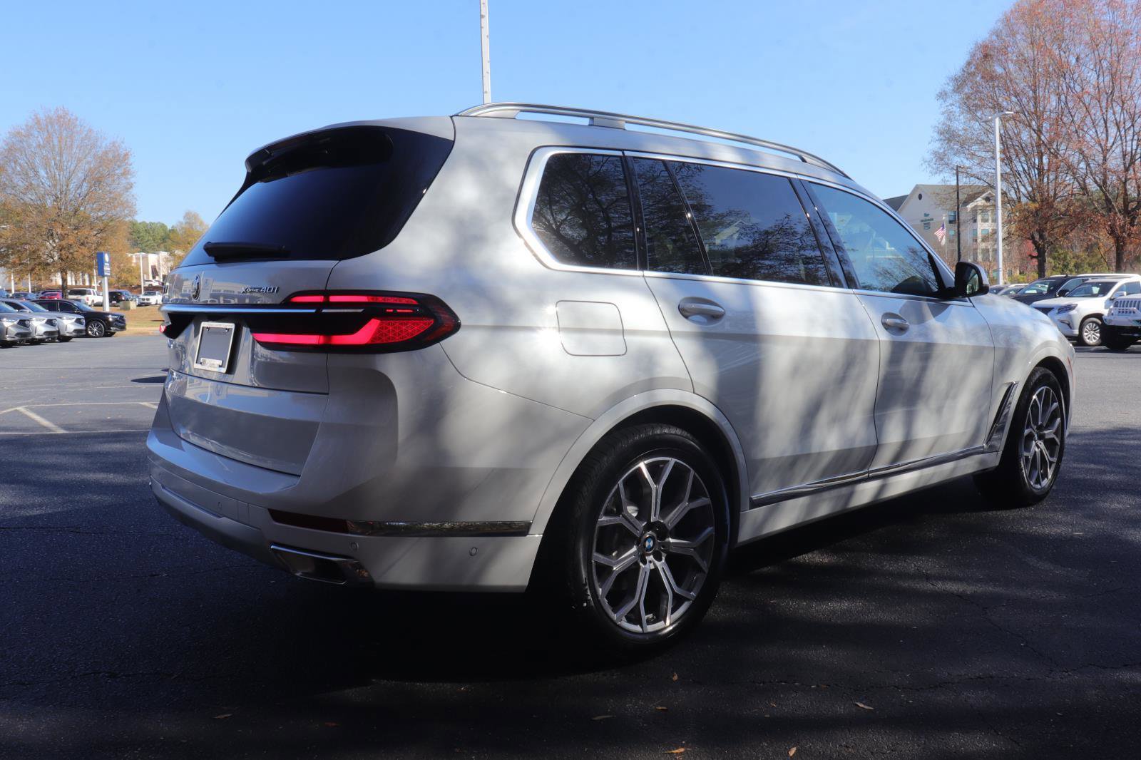 New 2026 BMW X7 xDrive40i image 7
