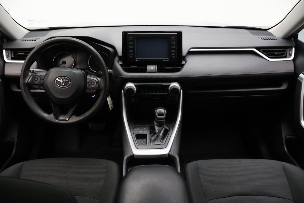 Certified 2021 Toyota RAV4 LE image 24