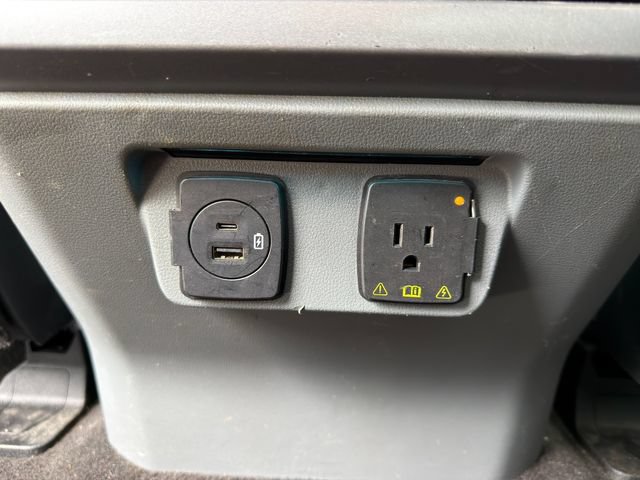 Used 2021 Ford F150 XLT w/ Equipment Group 302A High RWD image 16