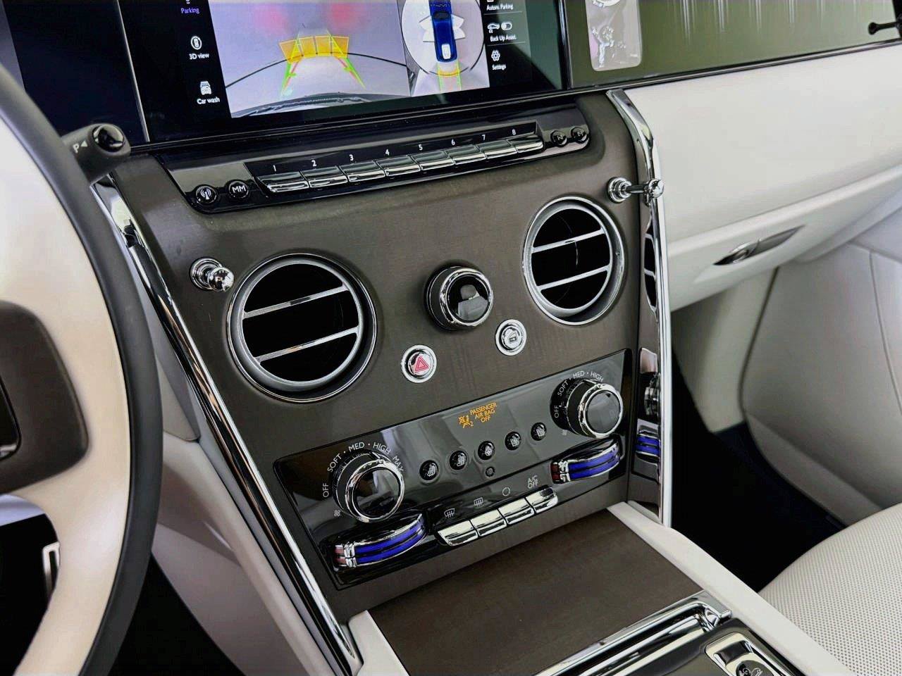 Used 2027 Rolls-Royce Cullinan AWD/4WD image 20
