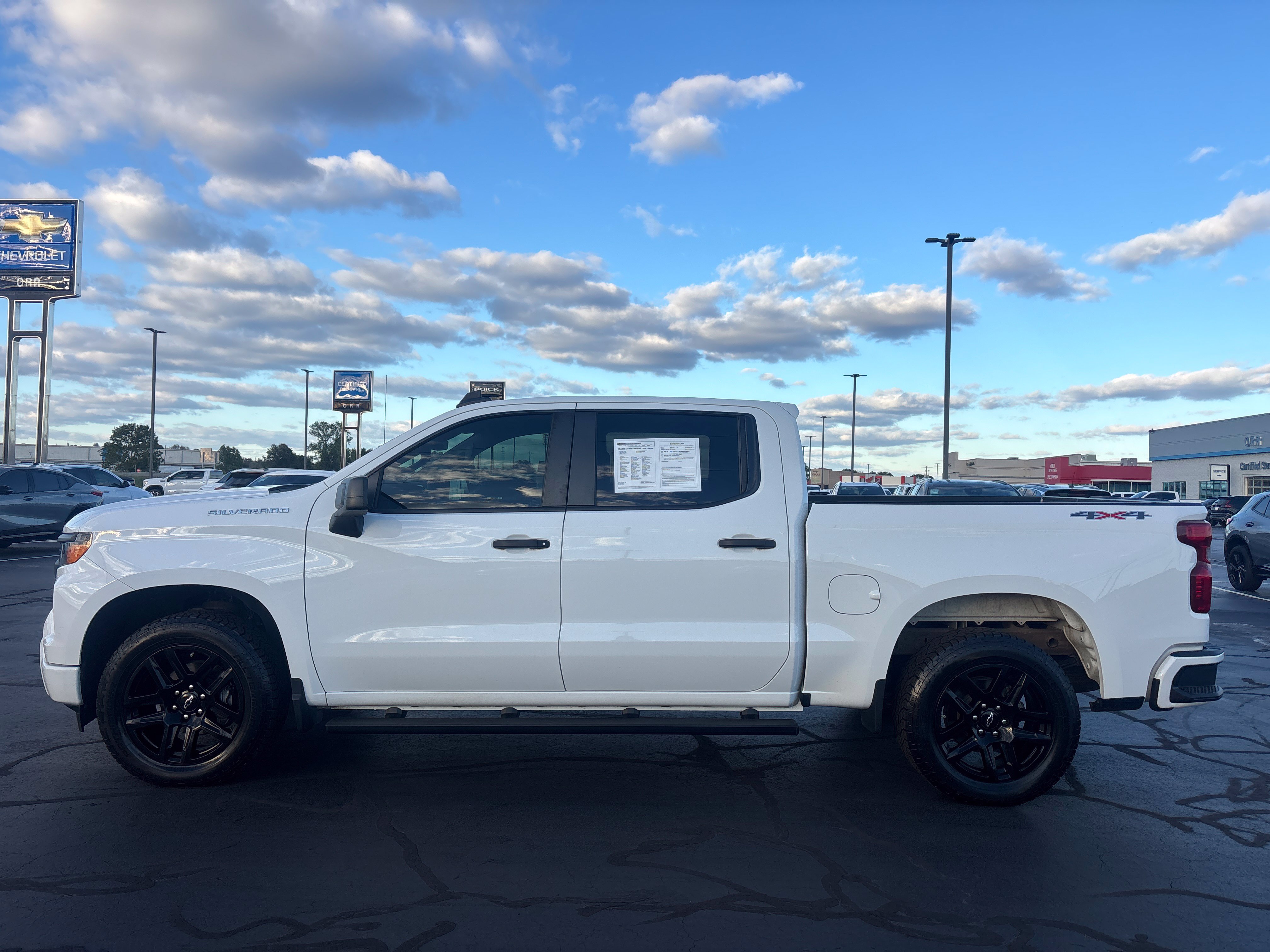 Used 2022 Chevrolet Silverado 1500 Custom AWD/4WD image 3