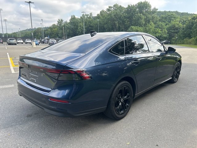 Used 2025 Honda Accord SE image 5