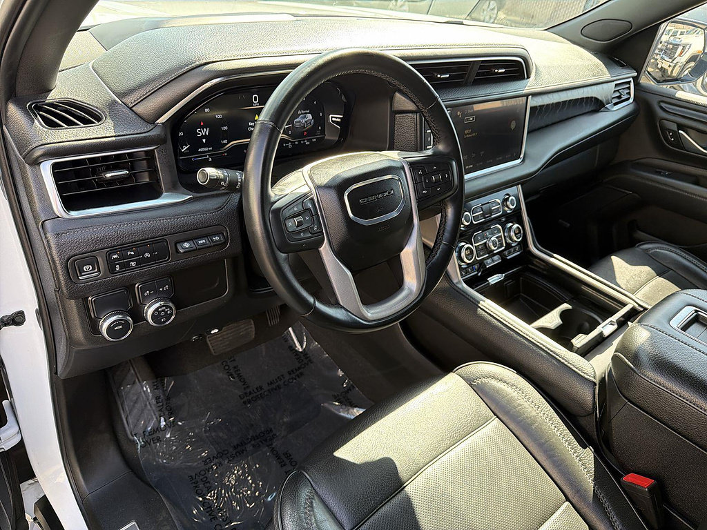 Used 2024 GMC Yukon Denali RWD image 9