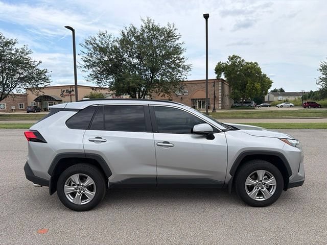 Used 2025 Toyota RAV4 XLE w/ Convenience Package FWD image 12