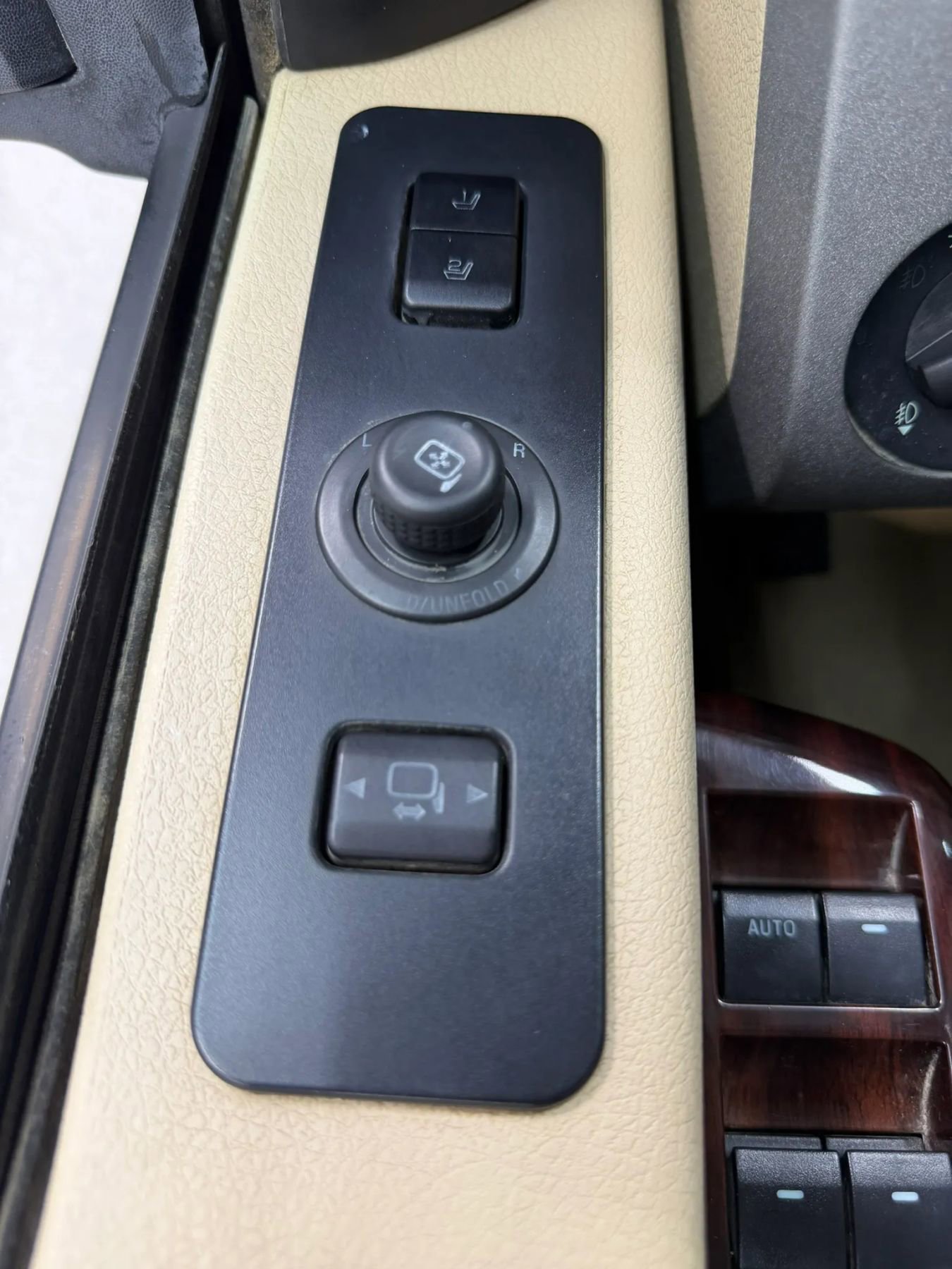 Used 2010 Ford F250 Lariat AWD/4WD image 25