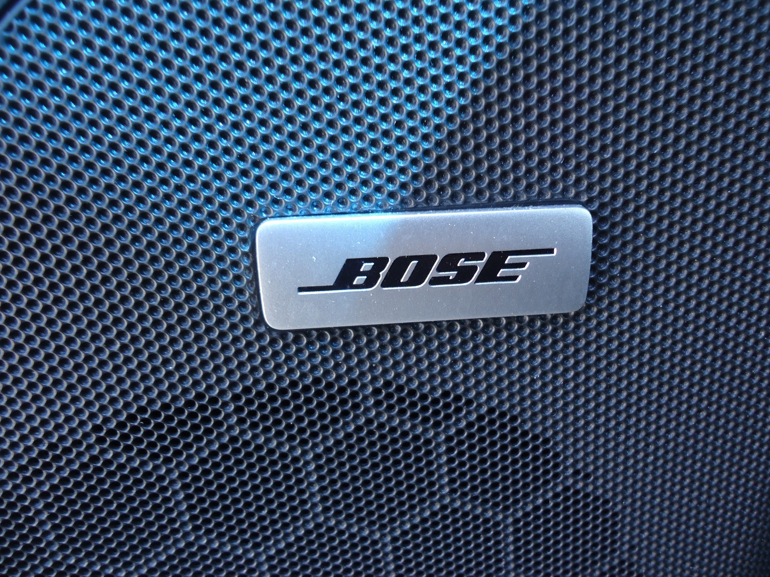 Used 2019 Cadillac Escalade Premium Luxury image 24