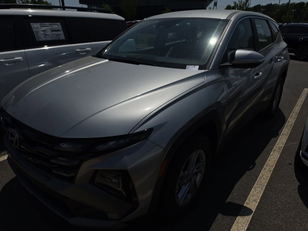 Certified 2025 Hyundai Tucson SE