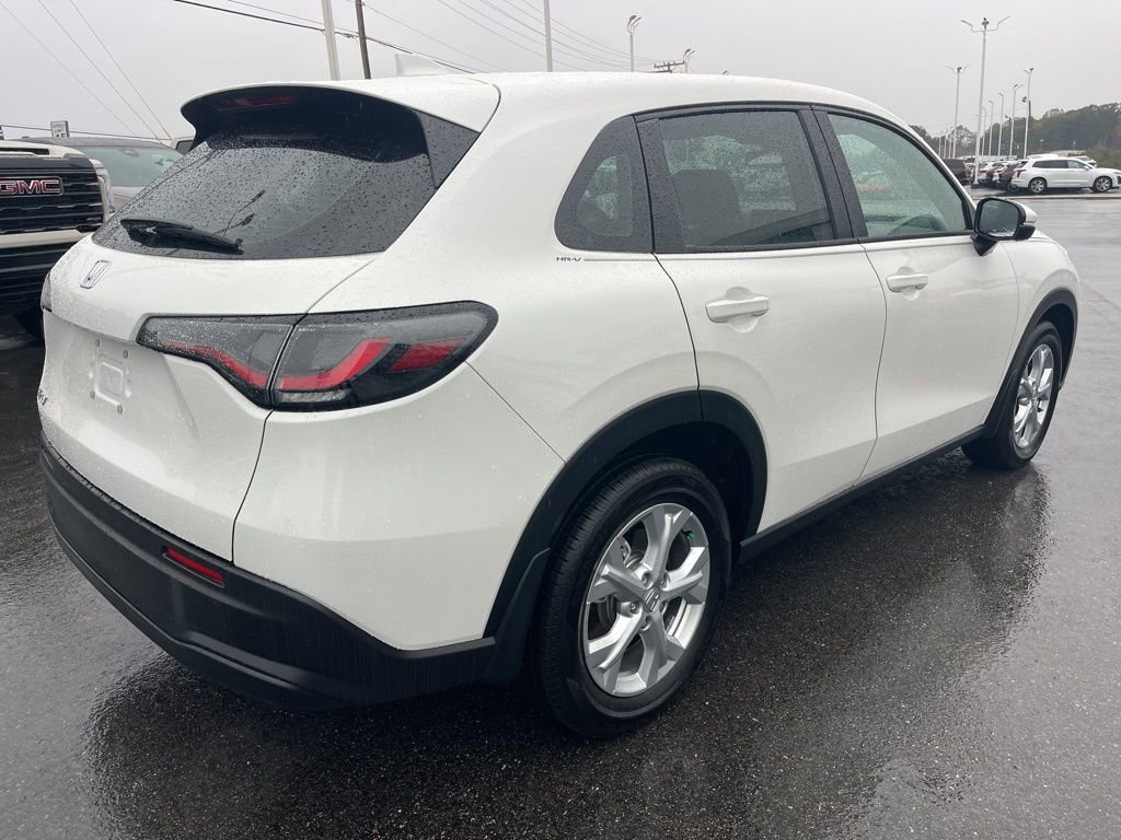 Used 2025 Honda HR-V LX image 5