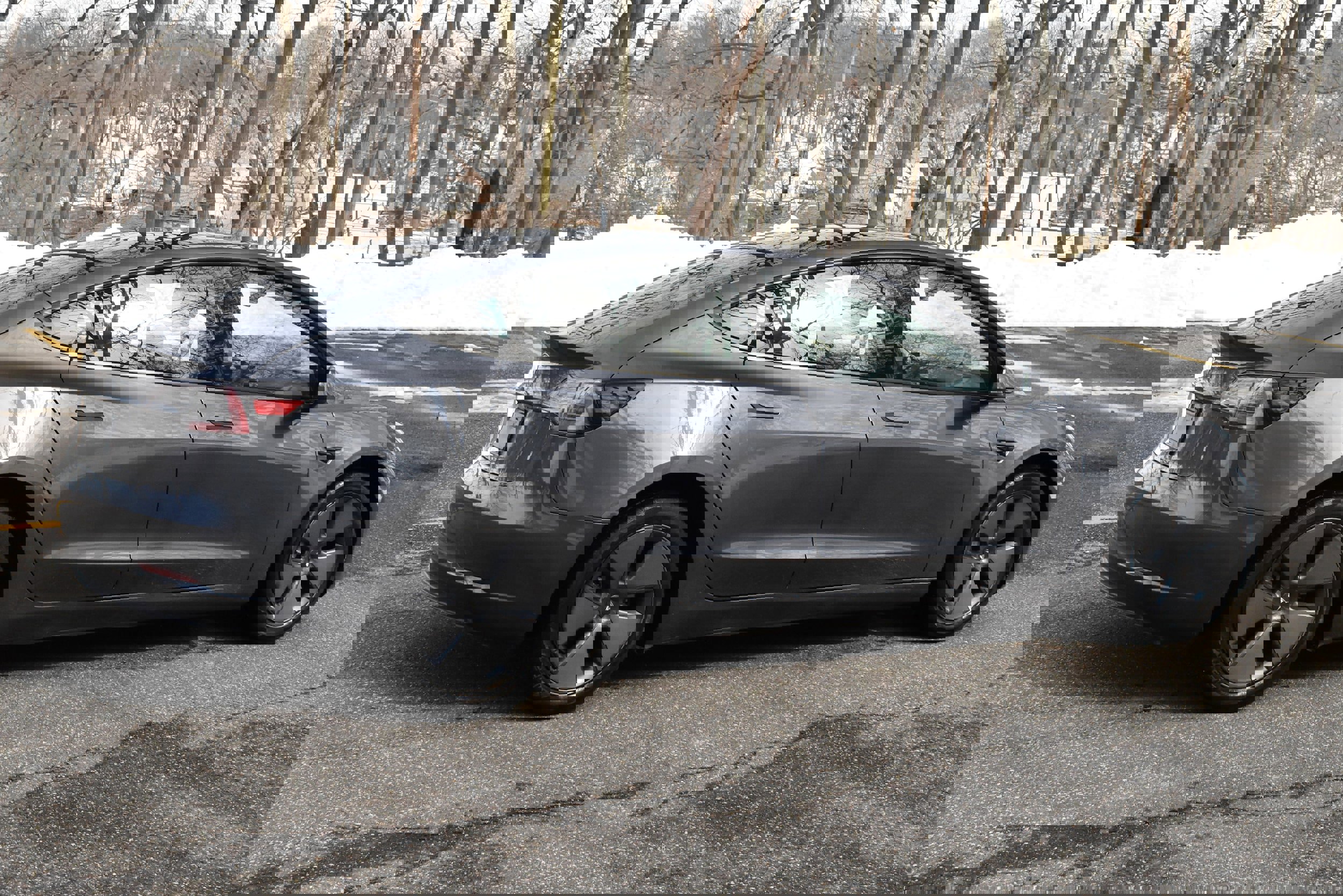 Used 2023 Tesla Model 3 Standard Range image 8