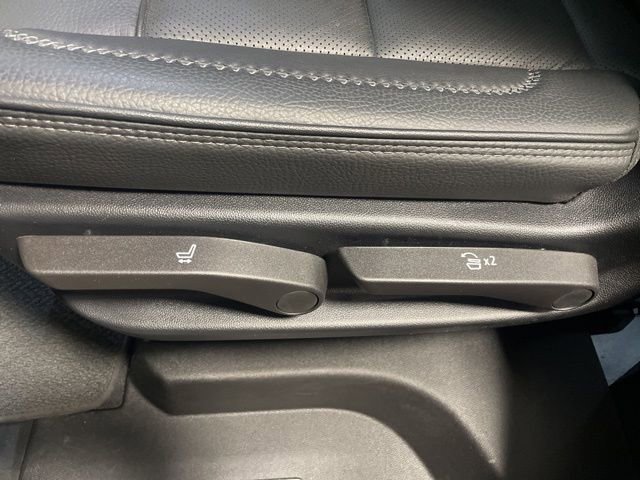 Used 2025 GMC Yukon Denali image 39