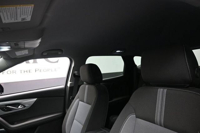 Used 2023 Chevrolet Blazer LT w/ Convenience Package FWD image 17