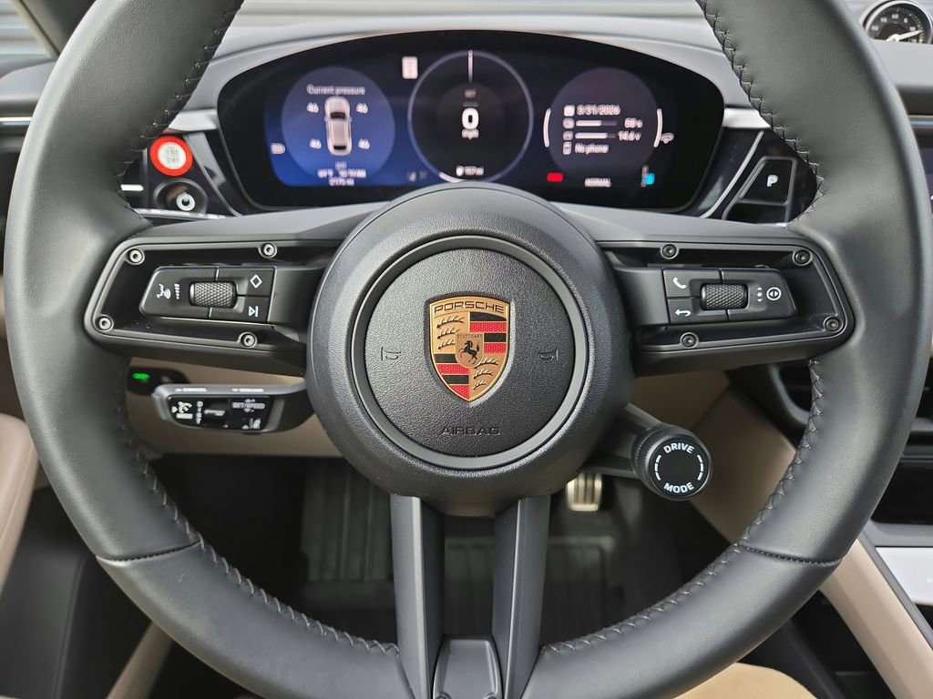 Certified 2025 Porsche Macan 4S Electric image 9
