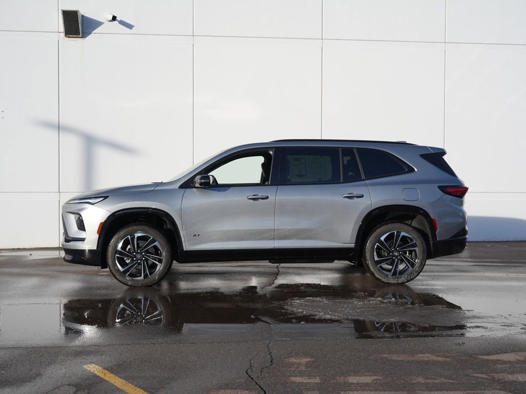 Used 2025 Buick Enclave Sport Touring image 6
