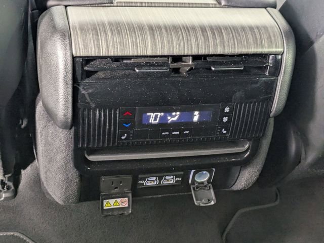 Certified 2024 Jeep Wagoneer L Series II w/ Flexible Seating Group AWD/4WD image 29
