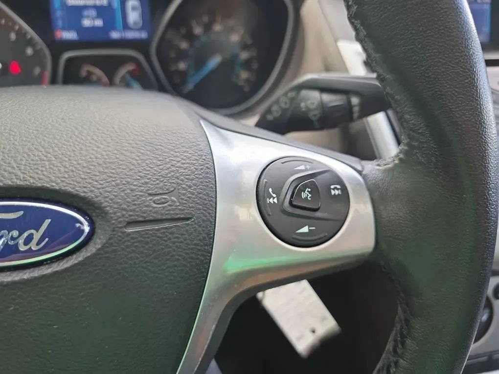 Used 2014 Ford Focus SE w/ SE Sport Package FWD image 20