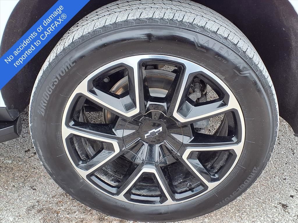 Used 2023 Chevrolet Suburban RST w/ Luxury Package image 9