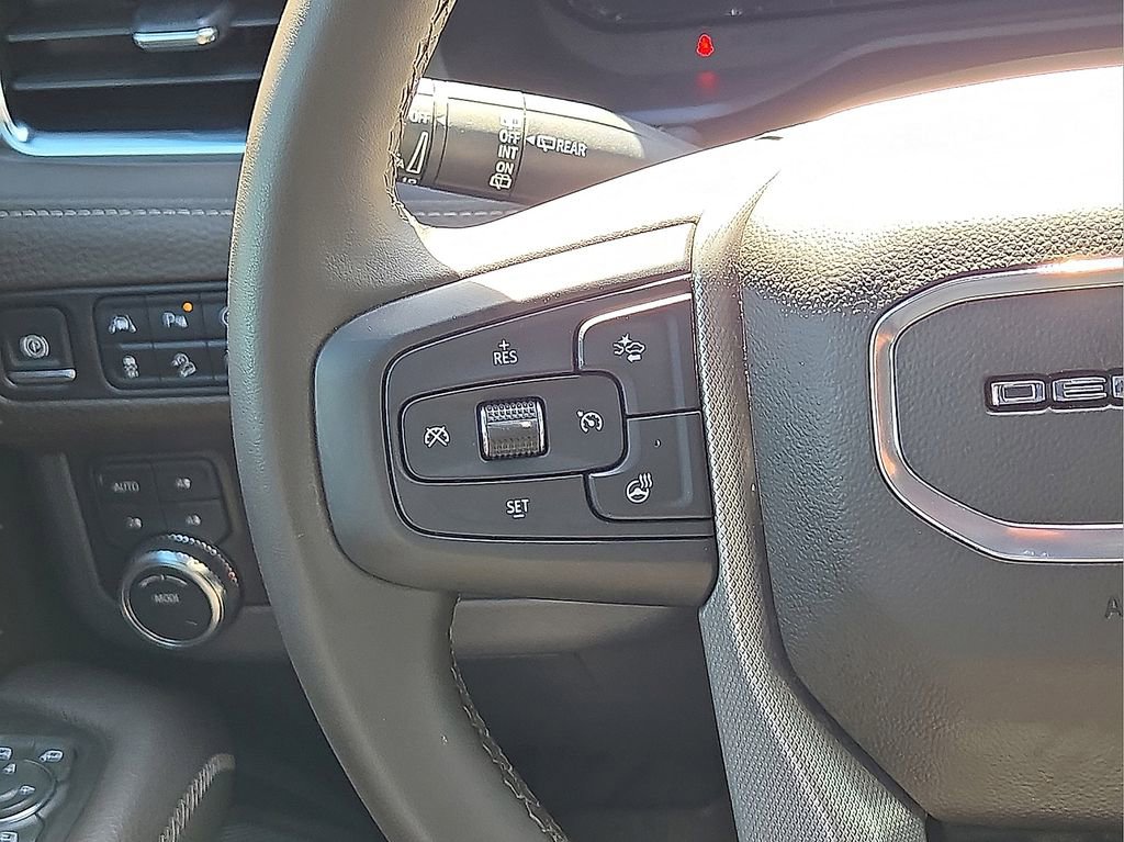 Used 2024 GMC Yukon Denali image 21
